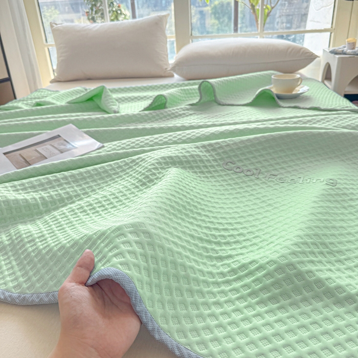 91家纺网 家纺一手货源 找家纺 阿牛席业 2025春夏新款双面云母夏被夏凉被空调被 沐夏-琉璃绿