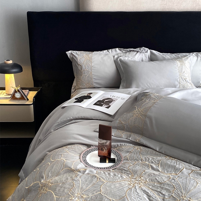 91家纺网 家纺一手货源 找家纺 优悦 2025新款冰丝简奢绣花四件套 北欧情调-灰
