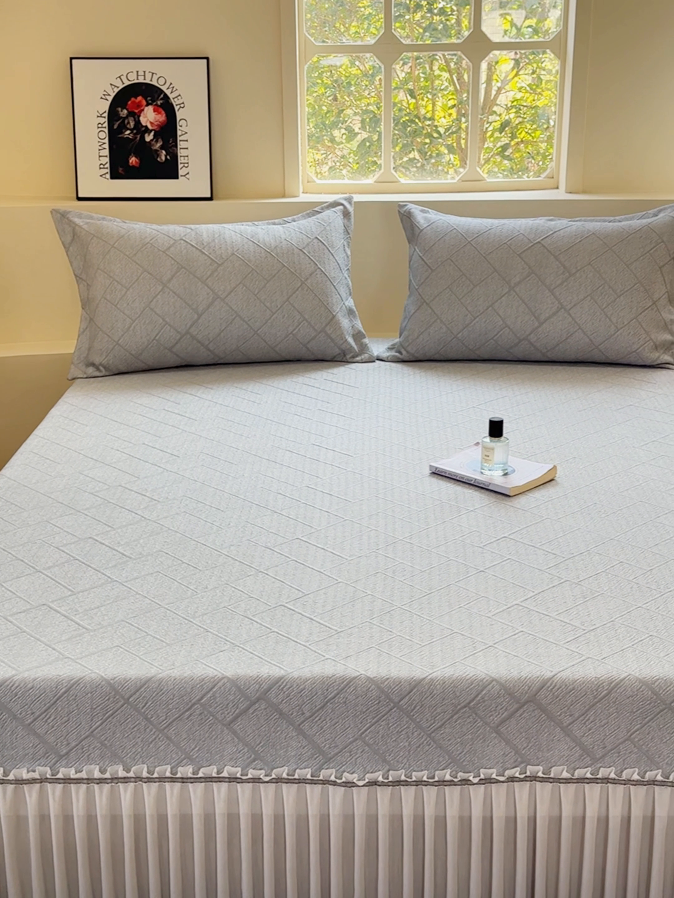 91家纺网 家纺一手货源 找家纺 棉生活家纺 2025新款高端款冰离子超软按摩凉席 方格-灰-床裙款