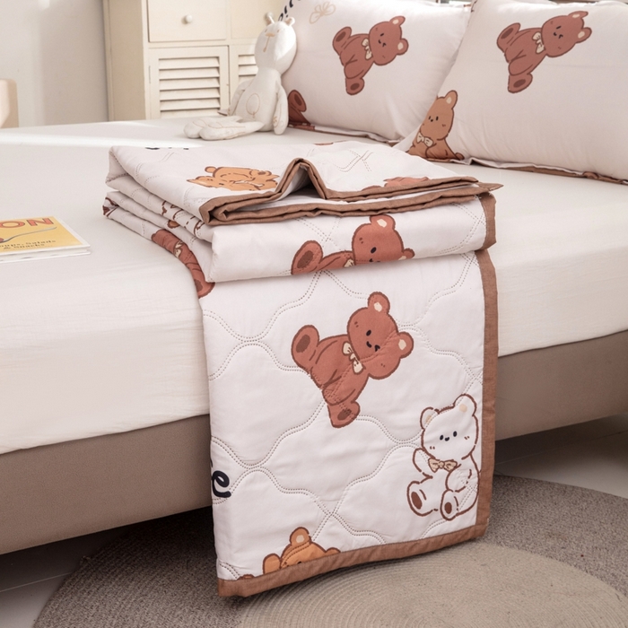 91家纺网 家纺一手货源 找家纺 乐居坊2025新款亲肤舒适印花芦荟棉夏凉被四件套 Nice 小熊