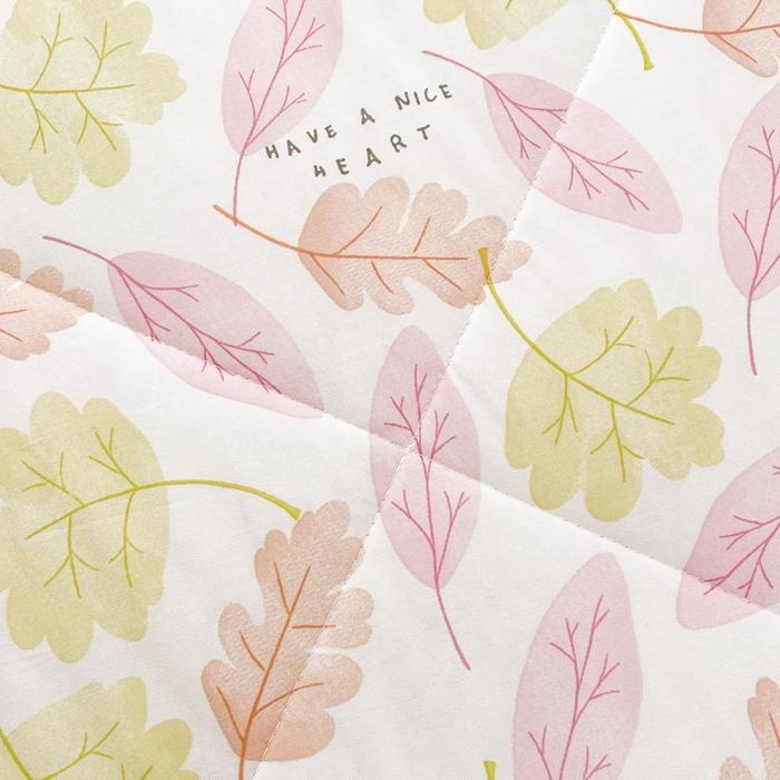 91家纺网 家纺一手货源 找家纺 好梦来家纺（原锦茂家纺） 2025新款印花凉感丝抗菌夏被 叶叶相伴