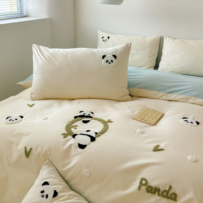 91家纺网 家纺一手货源 找家纺 锦觅家纺 2025新款卡通小清新毛巾绣全棉纯棉四件套（大版定位花型） 可爱熊猫