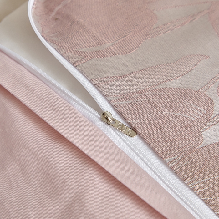 91家纺网 家纺一手货源 找家纺 琪格格纺织  2025新款色织天丝棉提花四件套 风之语-粉紫