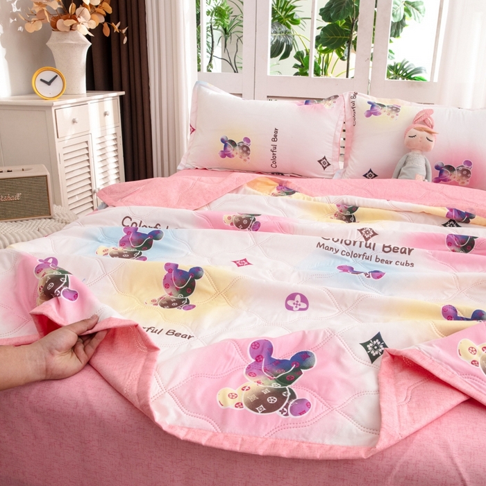 91家纺网 家纺一手货源 找家纺 乐居坊2025新款亲肤舒适印花芦荟棉夏凉被四件套 疯狂世界