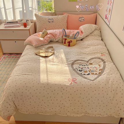 91家纺网 家纺一手货源 找家纺 （总）顾里家纺 2025新款ins韩系童趣毛巾绣云朵棉四件套