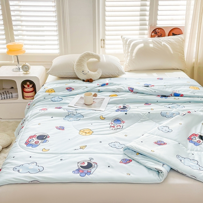 91家纺网 家纺一手货源 找家纺 好梦来家纺（原锦茂家纺） 2025新款印花凉感丝抗菌夏被 太空人