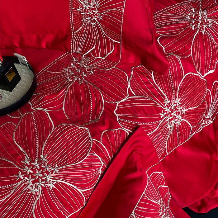 91家纺网 家纺一手货源 找家纺 优悦 2025新款冰丝简奢绣花四件套 北欧情调-红