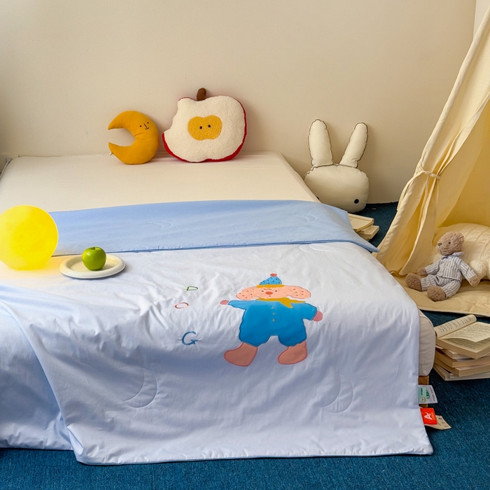 91家纺网 家纺一手货源 找家纺 2025新款快乐多巴胺纯棉夏被 蓝色彩虹小狗