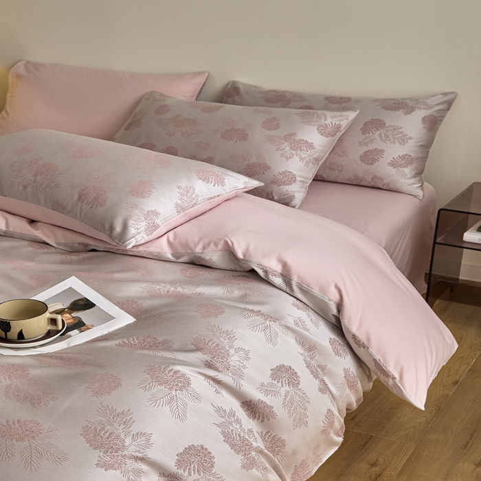 91家纺网 家纺一手货源 找家纺 琪格格纺织  2025新款色织天丝棉提花四件套 松林果-粉紫