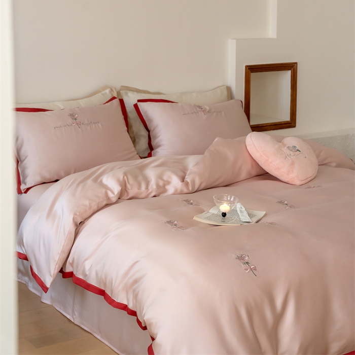 91家纺网 家纺一手货源 找家纺 FORTWO家纺原创设计（FOR TWO家纺） 2025新款60支兰精天丝毛巾绣四件套-断角款 木槿