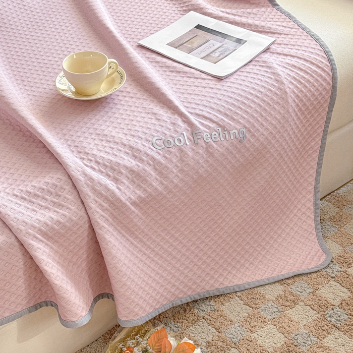 91家纺网 家纺一手货源 找家纺 阿牛席业 2025春夏新款双面云母夏被夏凉被空调被 沐夏-戴妃粉