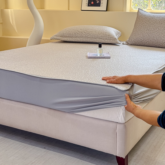 91家纺网 家纺一手货源 找家纺 棉生活家纺 2025新款高端款冰离子超软按摩凉席 豹纹-香槟-床裙款