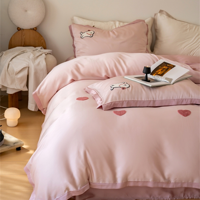 91家纺网 家纺一手货源 找家纺 FORTWO家纺原创设计（FOR TWO家纺） 2025新款60支兰精天丝毛巾绣四件套-断角款 初恋