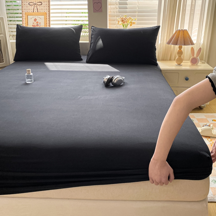 91家纺网 家纺一手货源 找家纺 芷凡家纺 2025新款水洗皱皱云感棉纯色床笠 酷黑