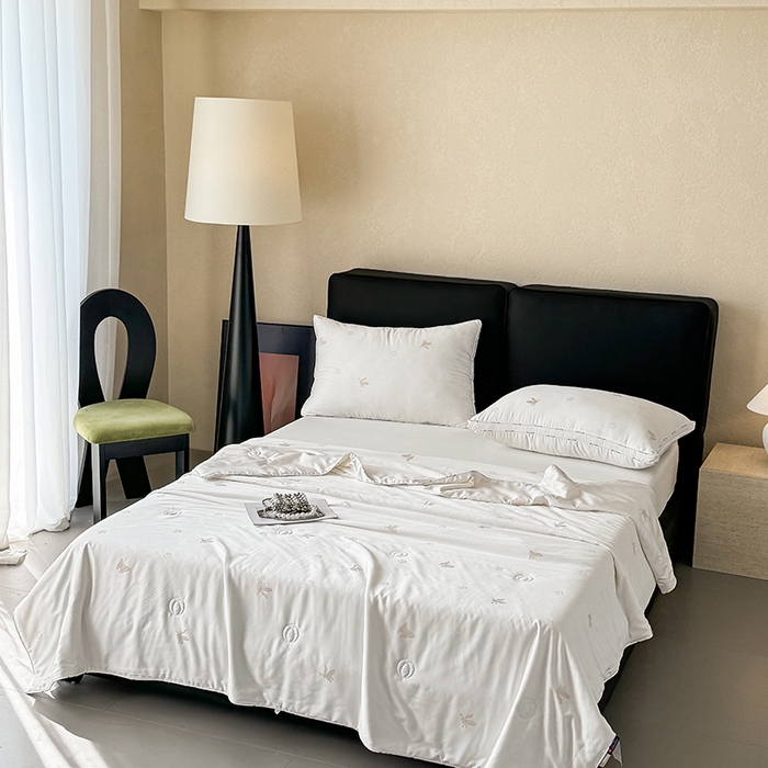 91家纺网 家纺一手货源 找家纺 （总）茧羽世家 2025新款超柔蚕花夏被系列