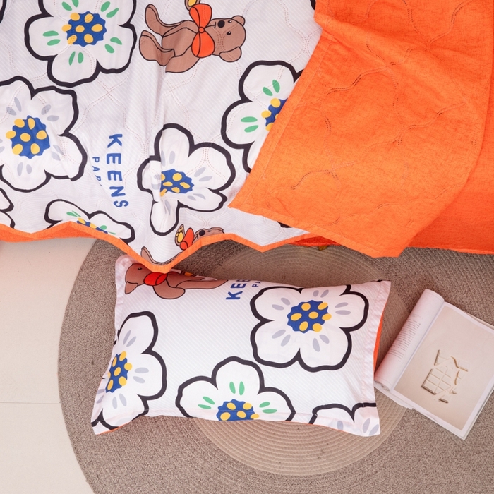 91家纺网 家纺一手货源 找家纺 乐居坊2025新款亲肤舒适印花芦荟棉夏凉被四件套 巴黎世家