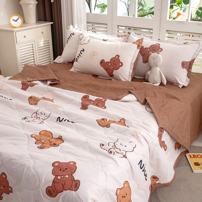 91家纺网 家纺一手货源 找家纺 乐居坊2025新款亲肤舒适印花芦荟棉夏凉被四件套 Nice 小熊