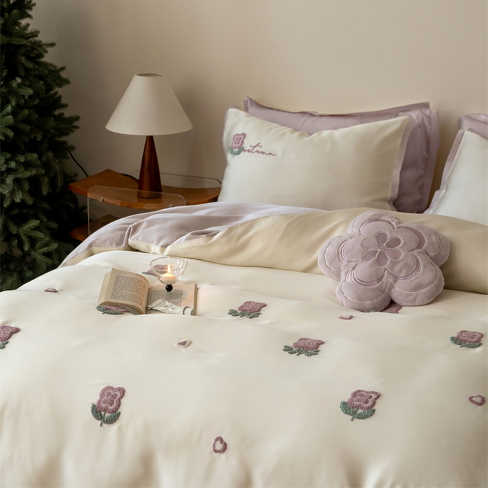 91家纺网 家纺一手货源 找家纺 FORTWO家纺原创设计（FOR TWO家纺） 2025新款60支兰精天丝毛巾绣四件套-断角款 心动