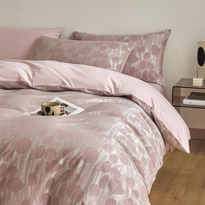 91家纺网 家纺一手货源 找家纺 琪格格纺织  2025新款色织天丝棉提花四件套 风之语-粉紫