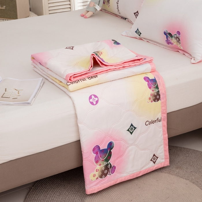 91家纺网 家纺一手货源 找家纺 乐居坊2025新款亲肤舒适印花芦荟棉夏凉被四件套 疯狂世界