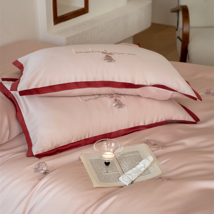 91家纺网 家纺一手货源 找家纺 FORTWO家纺原创设计（FOR TWO家纺） 2025新款60支兰精天丝毛巾绣四件套-断角款 木槿