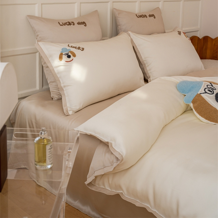 91家纺网 家纺一手货源 找家纺 FORTWO家纺原创设计（FOR TWO家纺） 2025新款60支兰精天丝毛巾绣四件套-断角款 狗先生