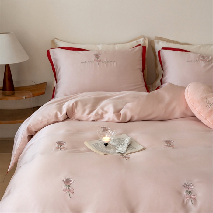 91家纺网 家纺一手货源 找家纺 FORTWO家纺原创设计（FOR TWO家纺） 2025新款60支兰精天丝毛巾绣四件套-断角款 木槿