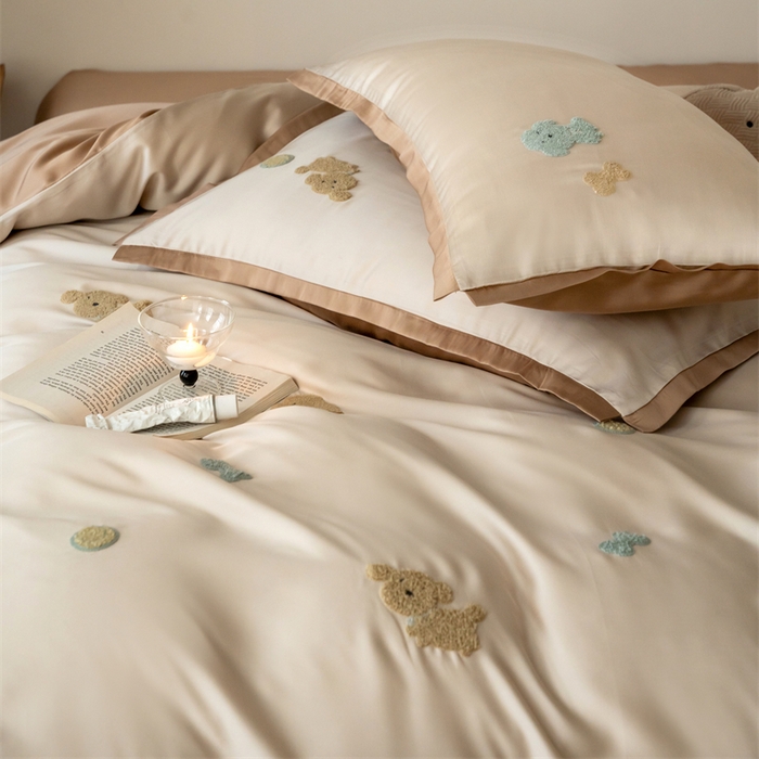 91家纺网 家纺一手货源 找家纺 FORTWO家纺原创设计（FOR TWO家纺） 2025新款60支兰精天丝毛巾绣四件套-断角款 小萌新