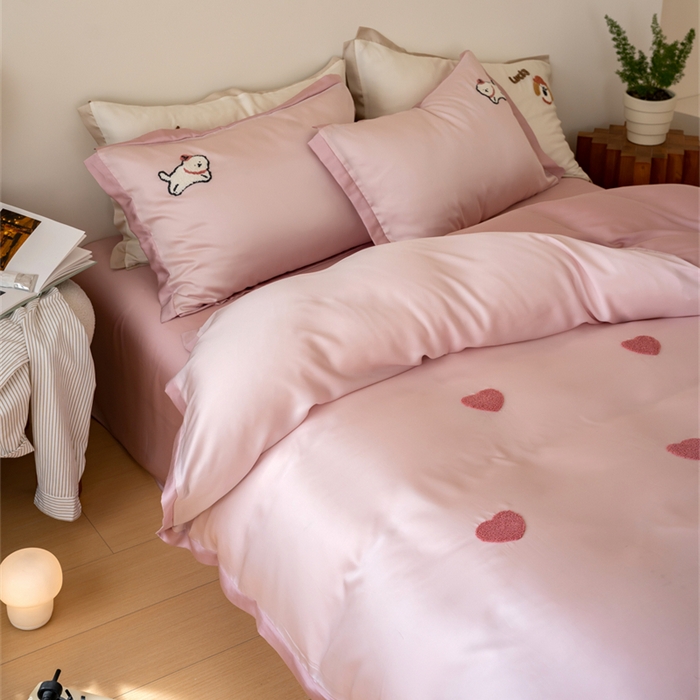 91家纺网 家纺一手货源 找家纺 FORTWO家纺原创设计（FOR TWO家纺） 2025新款60支兰精天丝毛巾绣四件套-断角款 初恋