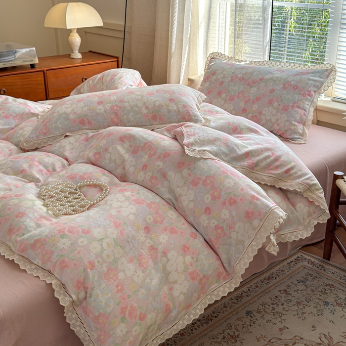 91家纺网 家纺一手货源 找家纺 曼之夏 2025新款A类全棉双层纱花边四件套 春风里