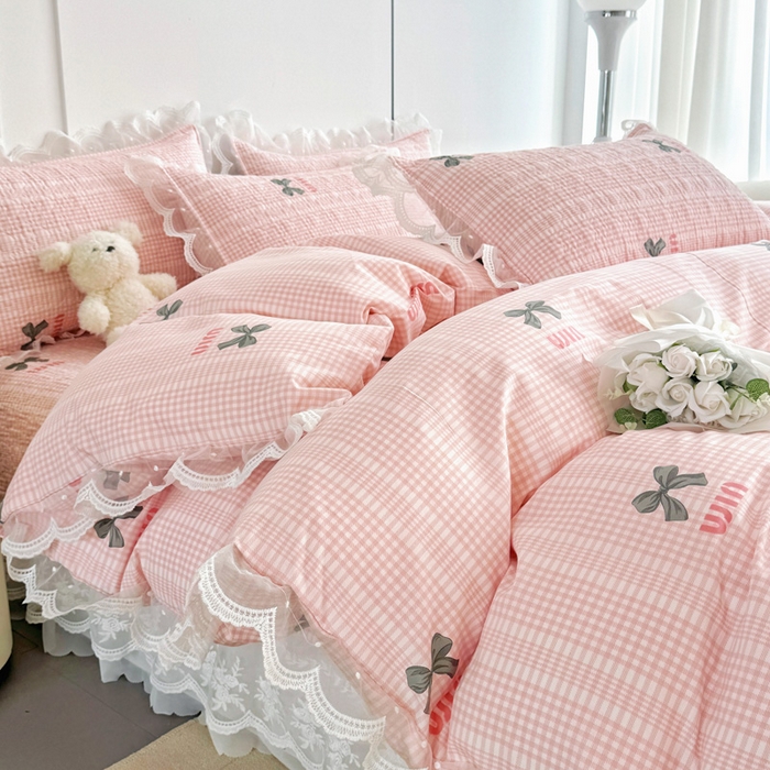 91家纺网 家纺一手货源 找家纺 添越 2024新款雪纺蕾丝款纯棉床盖四件套粉色蝴蝶结