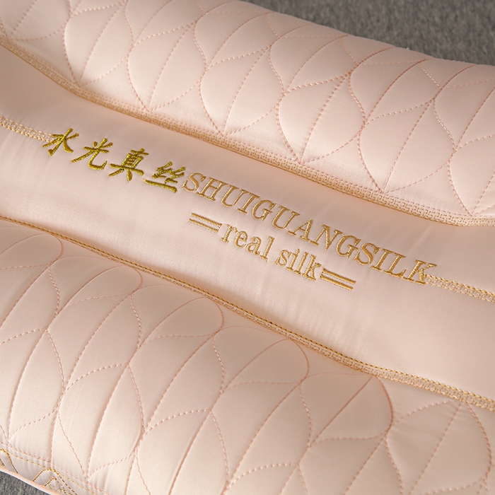 91家纺网 家纺一手货源 找家纺 爱来依2025新款莫代尔水光真丝乳胶枕芯48*74cm 莫代尔水光真丝-粉色