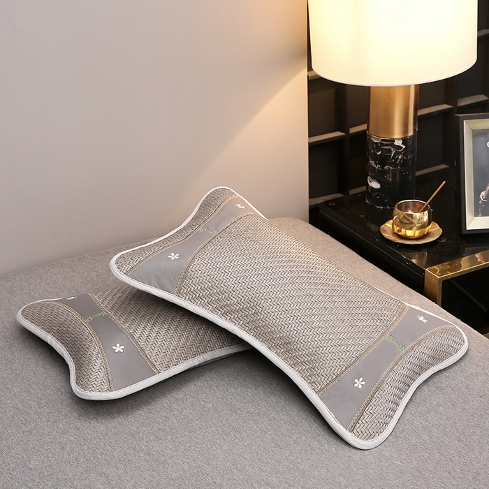 91家纺网 家纺一手货源 找家纺 纽乐家纺 2025新款夏凉凉感五叶草冰藤茶香茉莉花枕芯助眠枕头 五叶草冰藤茶香枕-灰色35*55cm/只