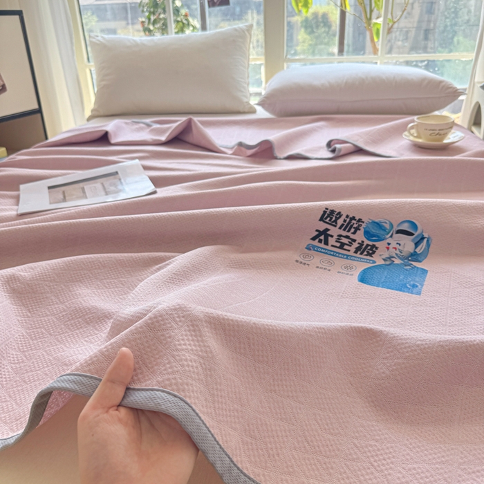 91家纺网 家纺一手货源 找家纺 阿牛席业 2025春夏新款双面云母夏被夏凉被空调被 太空-戴妃粉