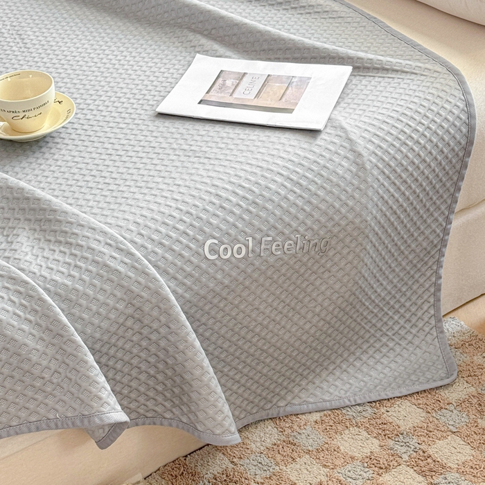 91家纺网 家纺一手货源 找家纺 阿牛席业 2025春夏新款双面云母夏被夏凉被空调被 沐夏-雪山灰