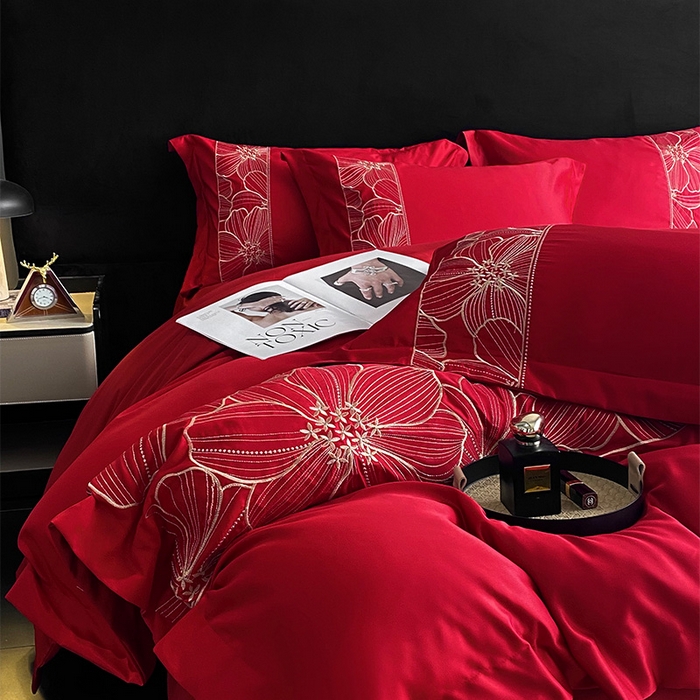 91家纺网 家纺一手货源 找家纺 优悦 2025新款冰丝简奢绣花四件套 北欧情调-红