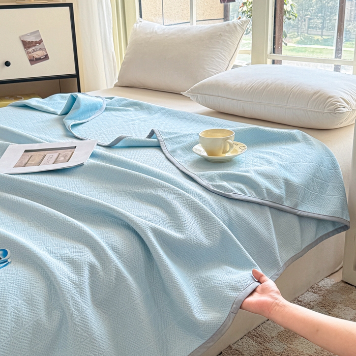 91家纺网 家纺一手货源 找家纺 阿牛席业 2025春夏新款双面云母夏被夏凉被空调被 太空-冰河蓝