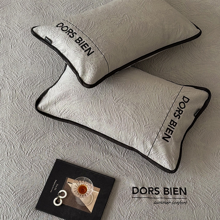 91家纺网 家纺一手货源 找家纺 圆岛家纺 2025新款3D高分子凉感浮雕提花软凉席床笠款三件套 漠语-灰