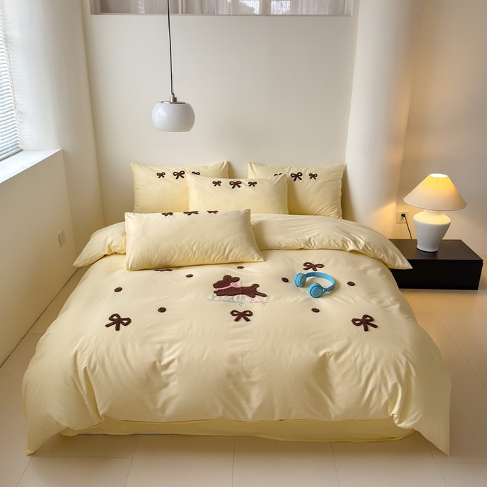 91家纺网 家纺一手货源 找家纺 锦觅家纺 2025新款卡通小清新毛巾绣全棉纯棉四件套（大版定位花型） 奶油兔兔