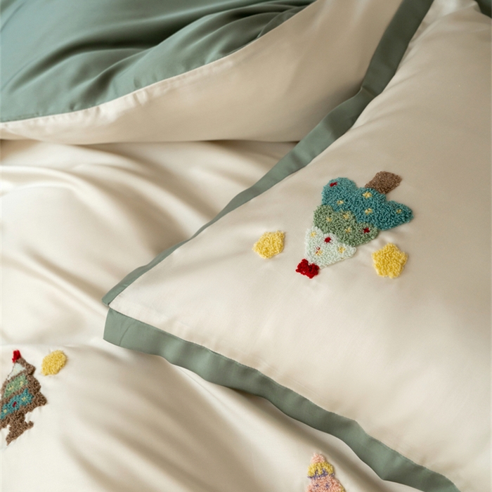 91家纺网 家纺一手货源 找家纺 FORTWO家纺原创设计（FOR TWO家纺） 2025新款60支兰精天丝毛巾绣四件套-断角款 圣诞树