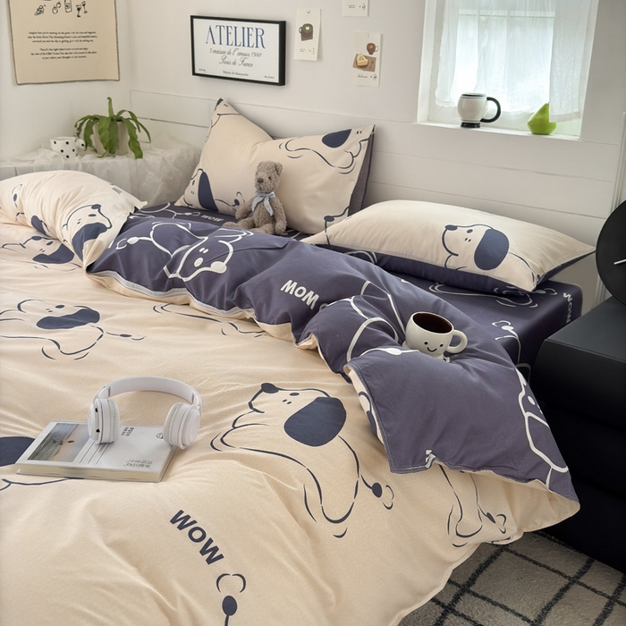 91家纺网 家纺一手货源 找家纺 可可家纺 2025新款印花卡通芦荟棉四件套亲肤床单被套三件套 欢乐小狗