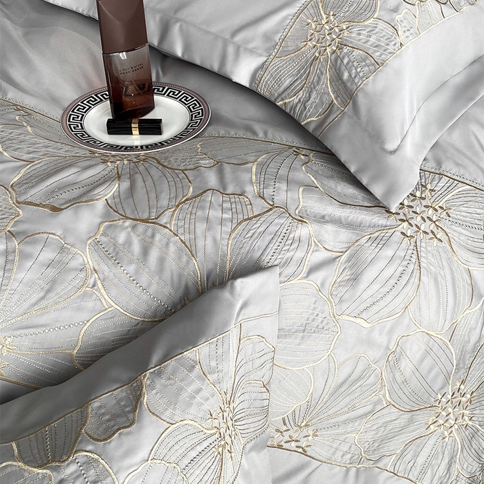 91家纺网 家纺一手货源 找家纺 优悦 2025新款冰丝简奢绣花四件套 北欧情调-灰