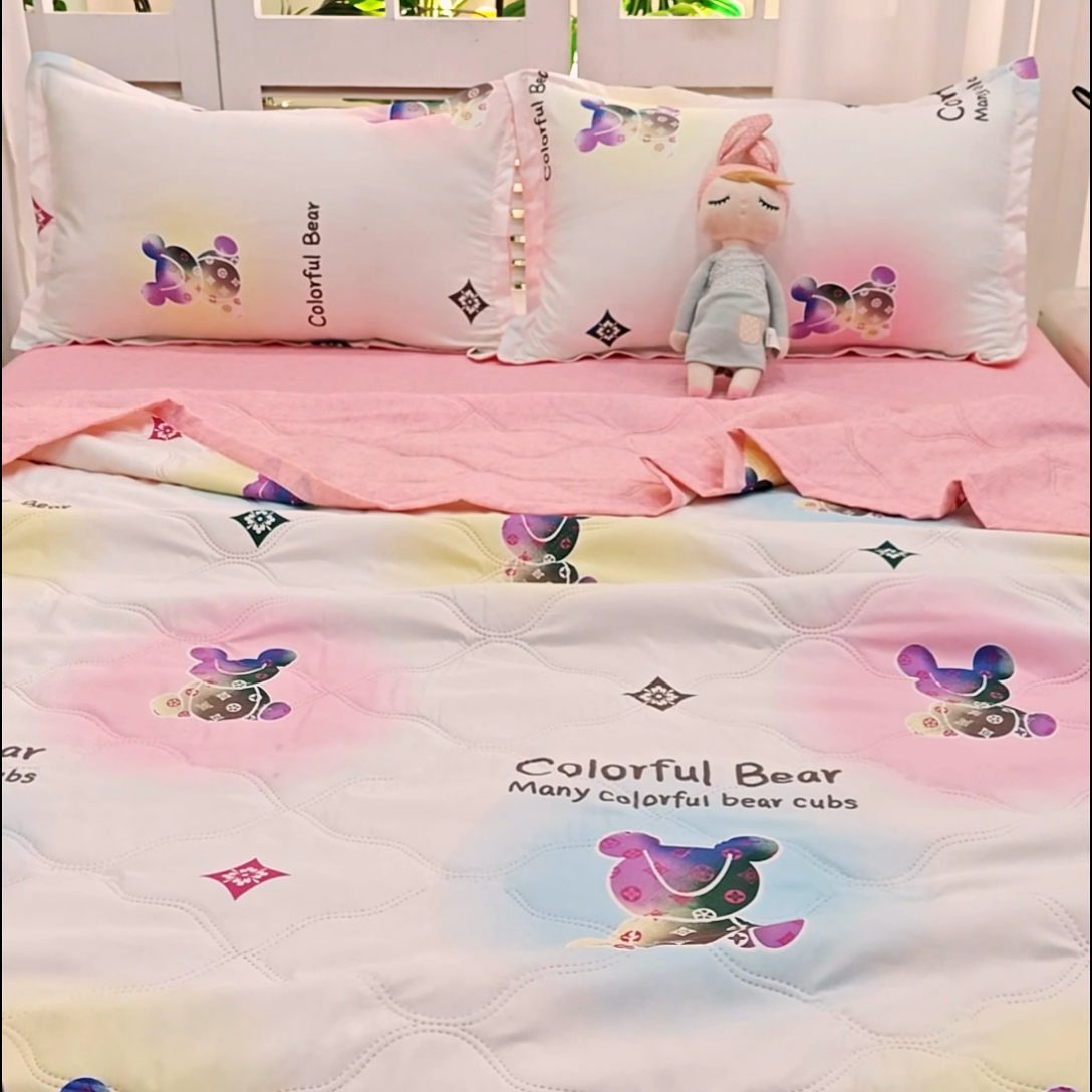 91家纺网 家纺一手货源 找家纺 乐居坊2025新款亲肤舒适印花芦荟棉夏凉被四件套 疯狂世界