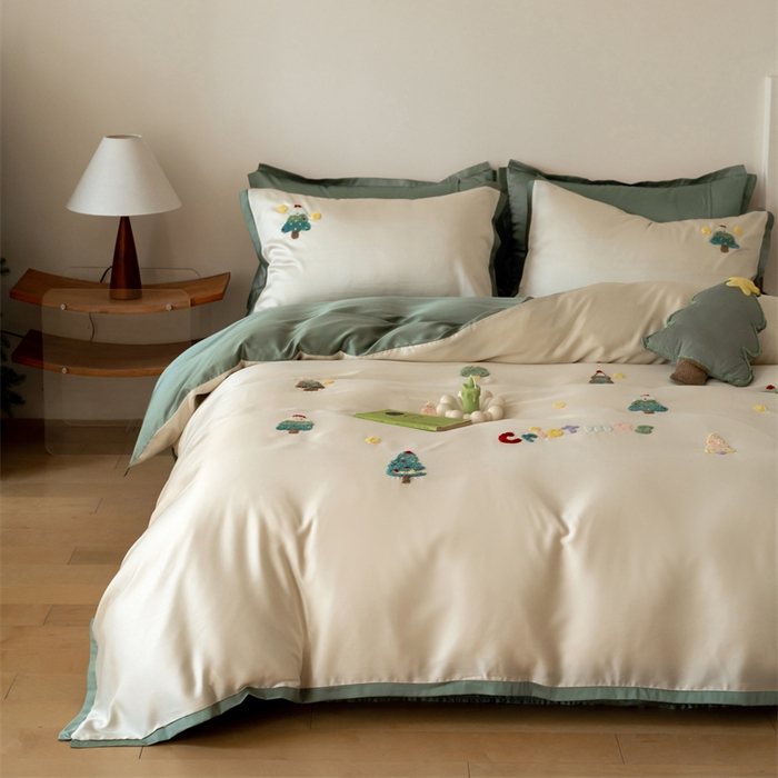 91家纺网 家纺一手货源 找家纺 FORTWO家纺原创设计（FOR TWO家纺） 2025新款60支兰精天丝毛巾绣四件套-断角款 圣诞树