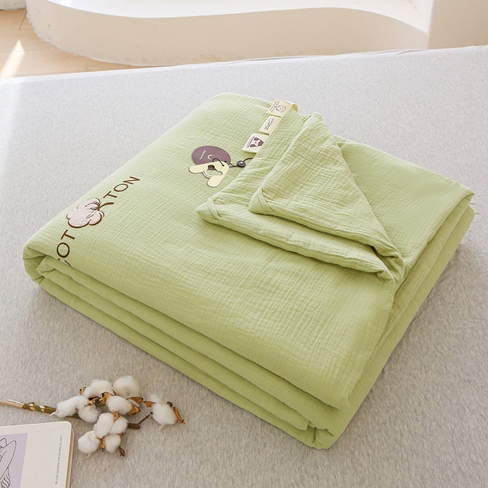 91家纺网 家纺一手货源 找家纺 2025新款A类全棉双层皱皱纱立体烫画纯色款大豆夏凉被空调被 绉绉-草绿