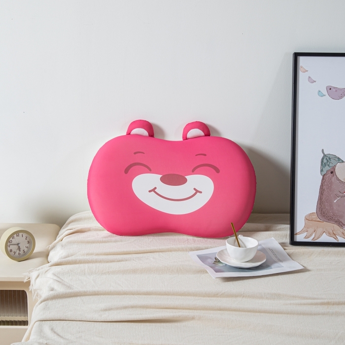 91家纺网 家纺一手货源 找家纺 芯链 2025新款亲肤柔软卡通枕头枕芯 草莓小熊