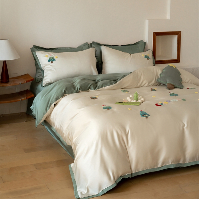 91家纺网 家纺一手货源 找家纺 FORTWO家纺原创设计（FOR TWO家纺） 2025新款60支兰精天丝毛巾绣四件套-断角款 圣诞树