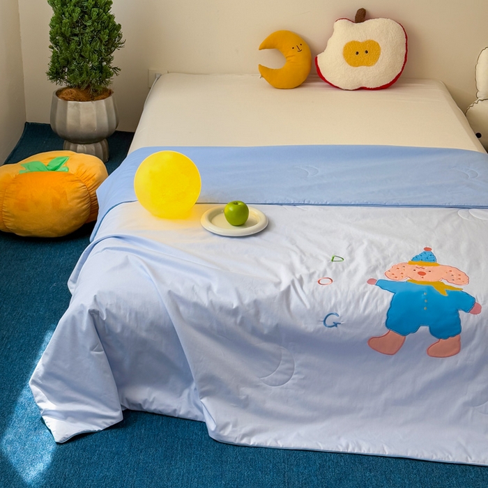 91家纺网 家纺一手货源 找家纺 2025新款快乐多巴胺纯棉夏被 蓝色彩虹小狗