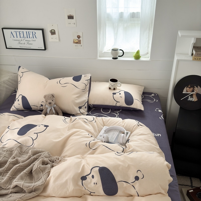 91家纺网 家纺一手货源 找家纺 可可家纺 2025新款印花卡通芦荟棉四件套亲肤床单被套三件套 欢乐小狗