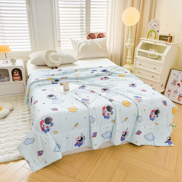 91家纺网 家纺一手货源 找家纺 好梦来家纺（原锦茂家纺） 2025新款印花凉感丝抗菌夏被 太空人